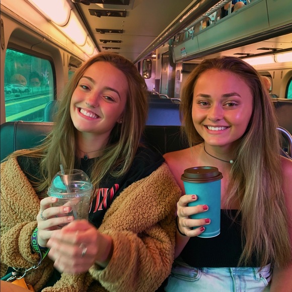 Meet your Posher, Hallie - Picture 1 of 1